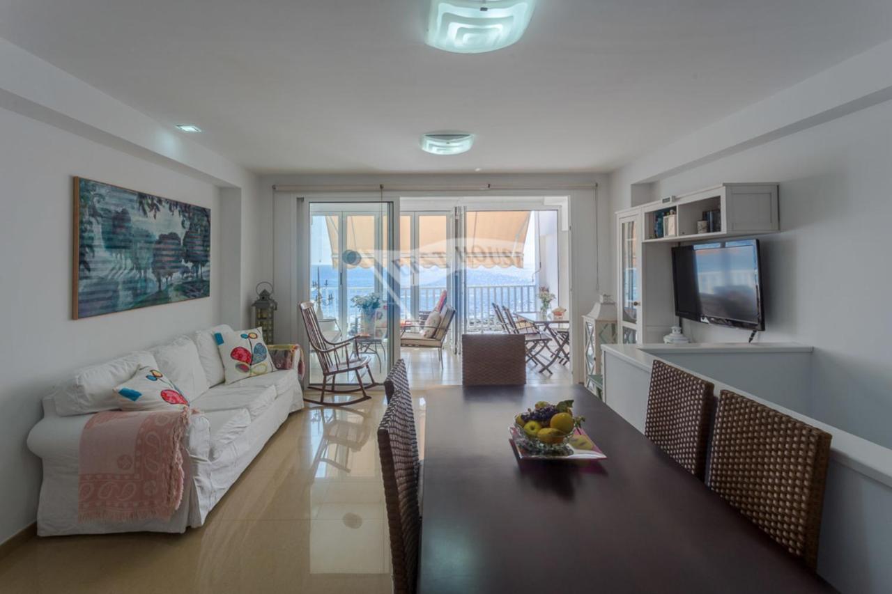 Luxury Apartment In Front Of The Beach Меленара Экстерьер фото